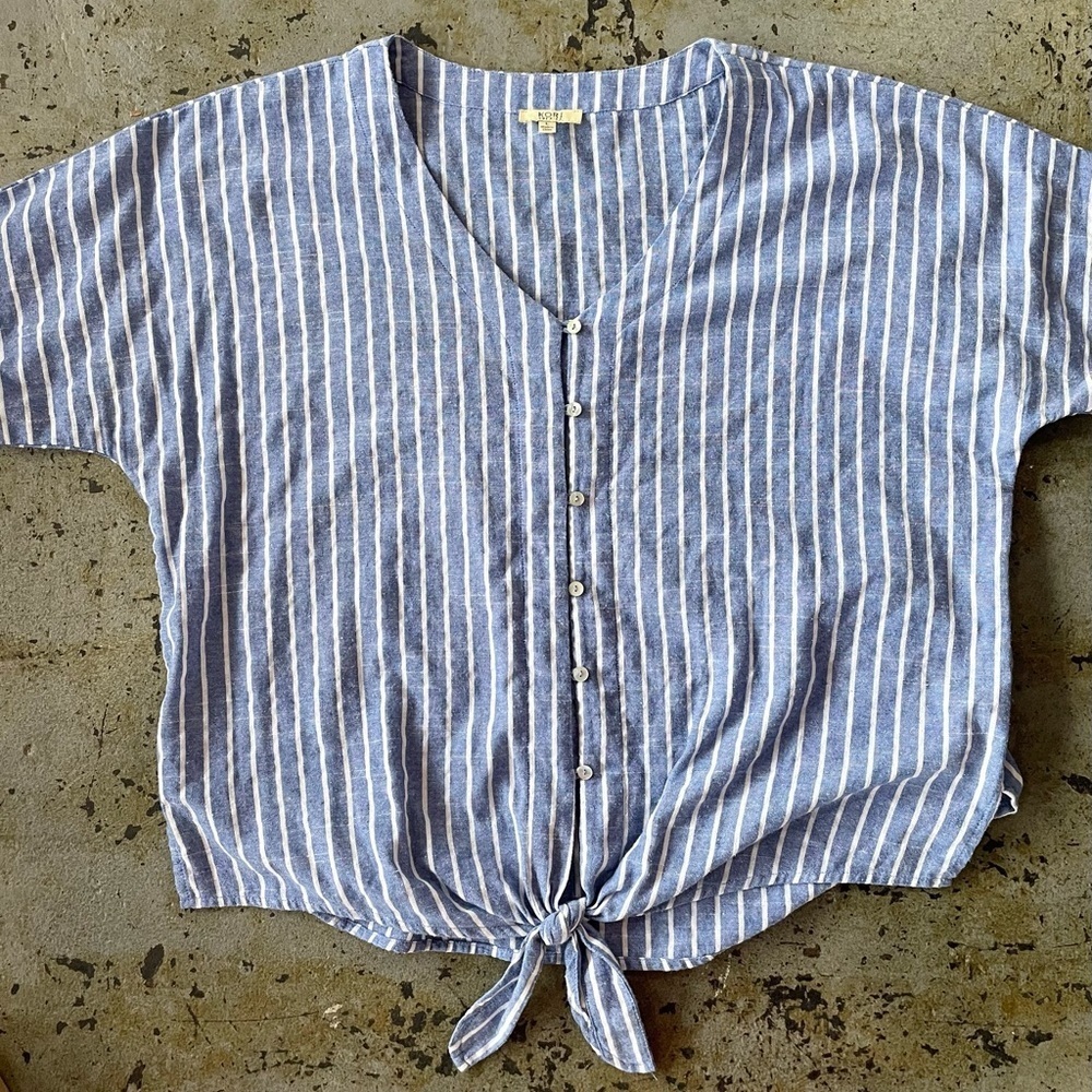 Kori America Striped Blue Button-Up Tie-Front Women's Top Size Large